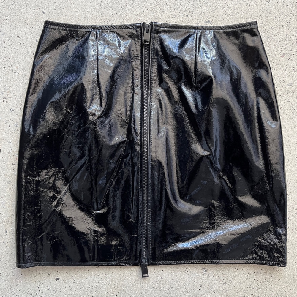 Lamarque Black Patent Leather Mini Skirt - Picture 4 of 7